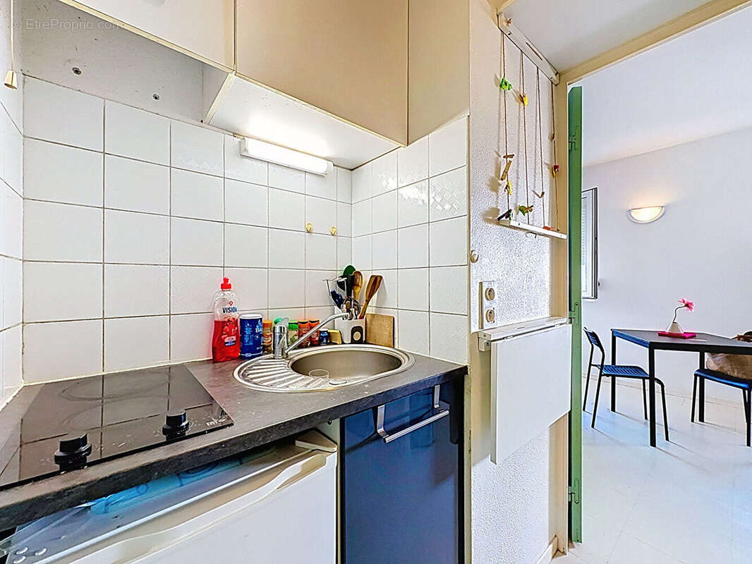 Appartement type studio Avignon 1 pièce 21 m2  proche des remparts - photo 4