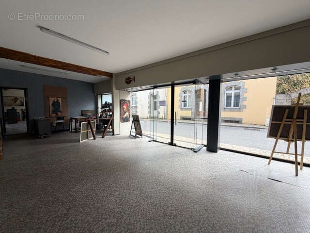 Appartement + studio + magasin - photo 8