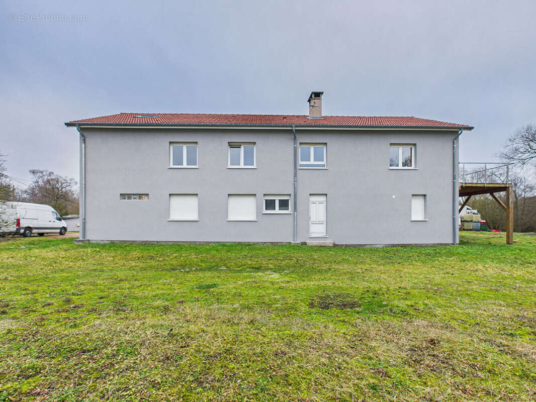 Exceptionnelle propriété familiale à bertrange - photo 10