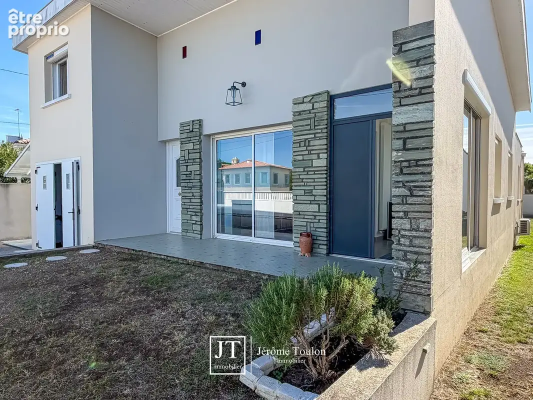 Maison 5 pièces 121 m² à vendre à Vaux-Sur-Mer (17640) - photo 3
