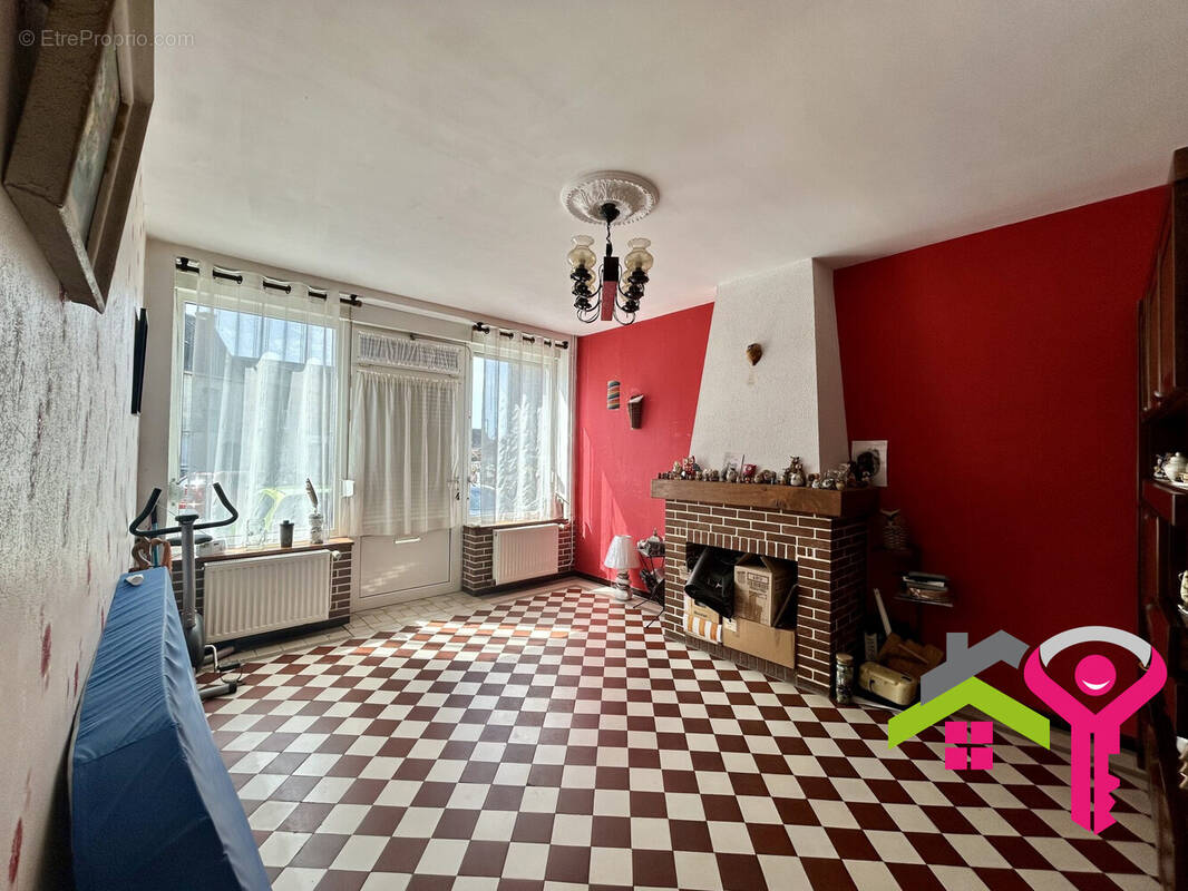 Maison à MAROILLES