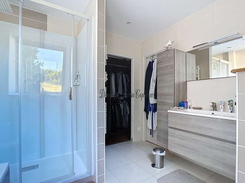 Maison à COURDEMANCHE