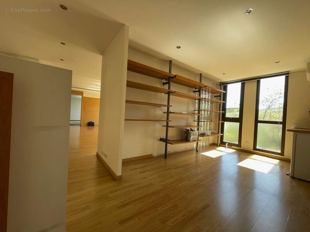 Grand Bureau 116m2 à vendre MOUGINS (06) - libre de suite - photo 4