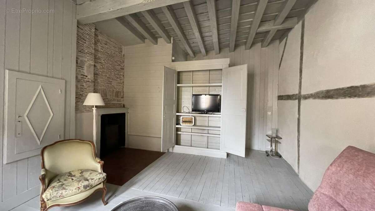 Maison 94 m² à Thiers  - photo 3