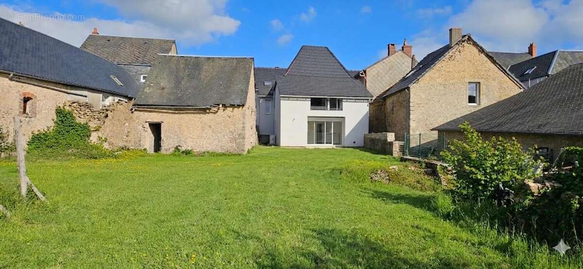 Maison à CHATEAU-CHINON(VILLE)