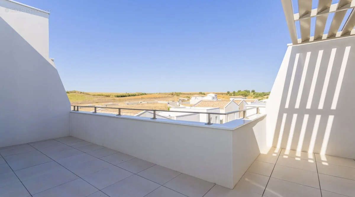 Appartement à SAUVIAN