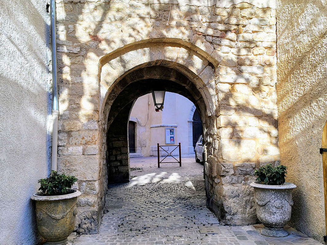 Maison à TAVERNES