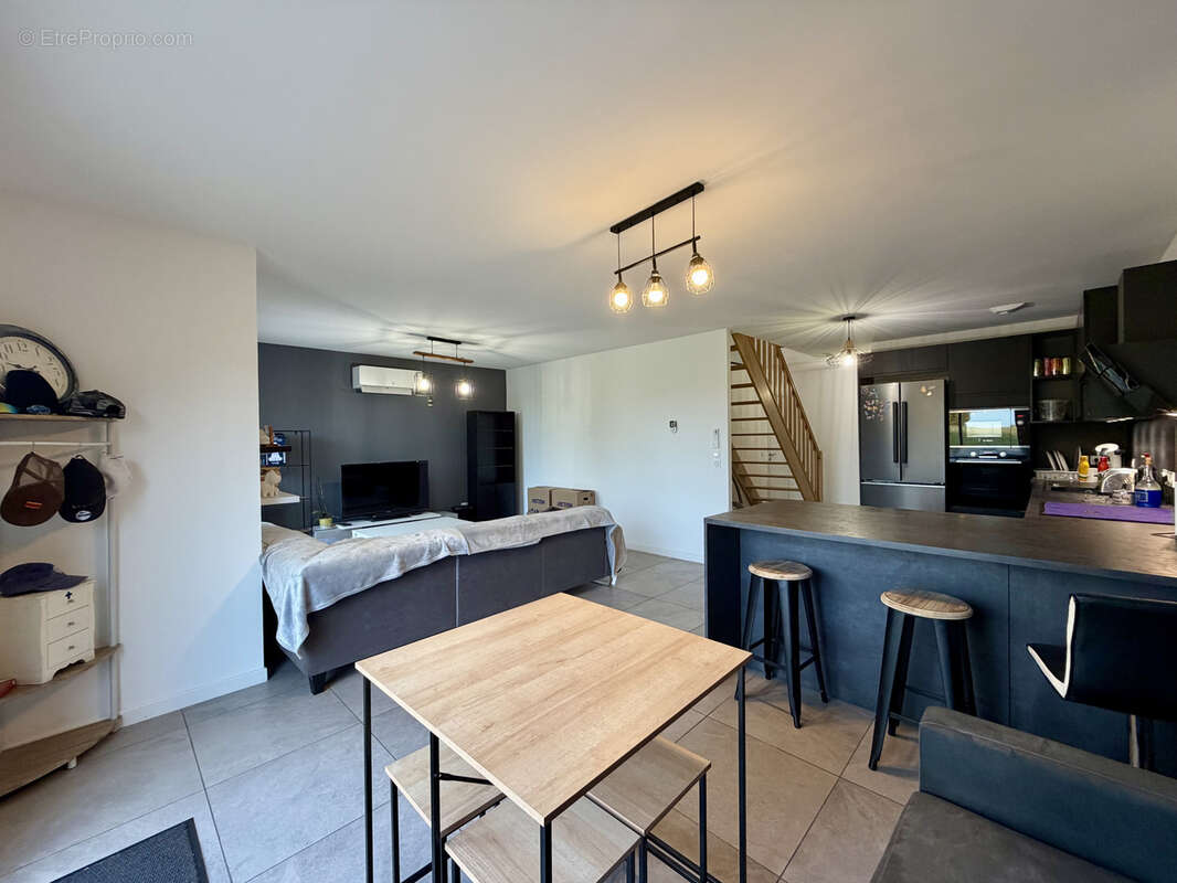 Maison à COULOMMIERS