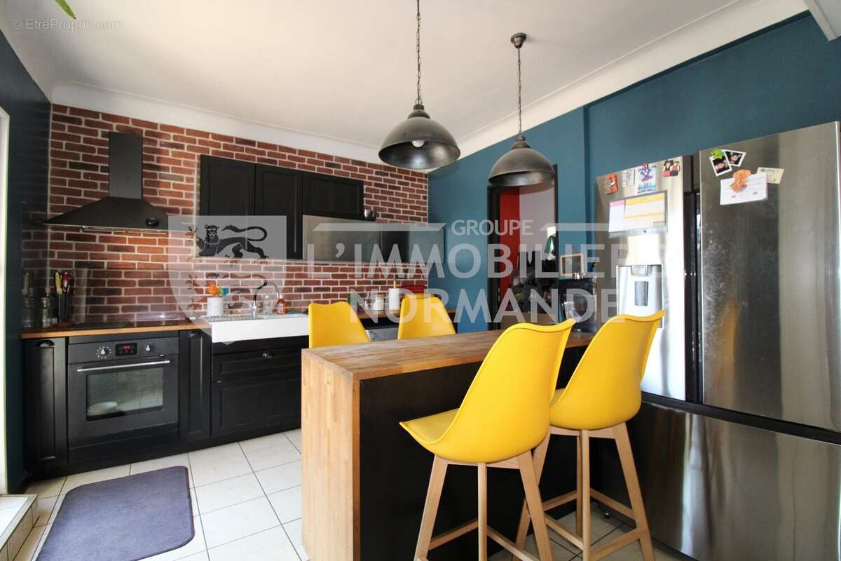 Maison à BONNIERES-SUR-SEINE