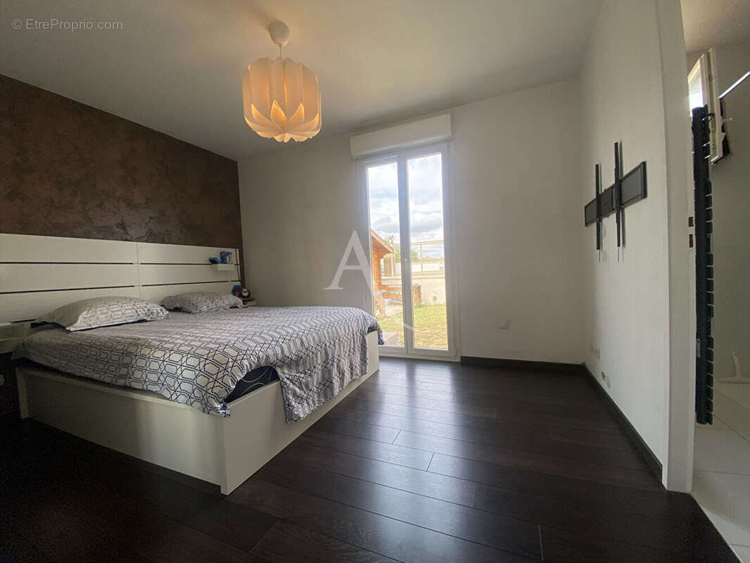 Maison à SAINT-SULPICE