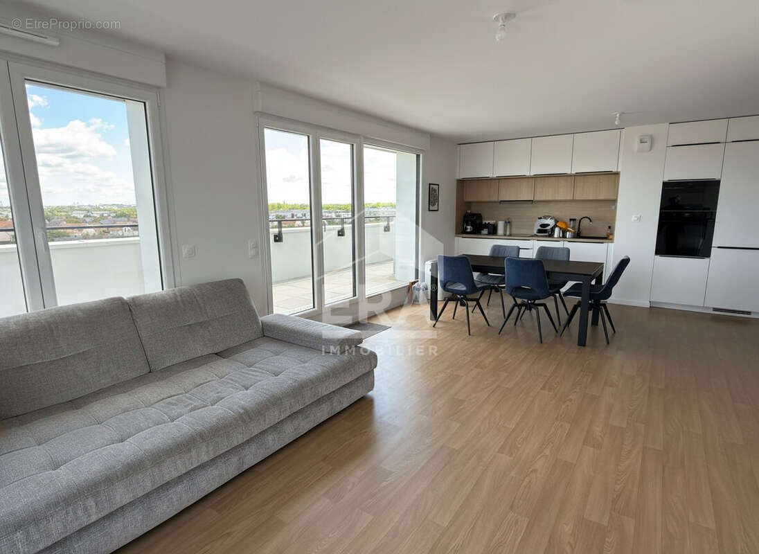 Appartement à FLEURY-SUR-ORNE