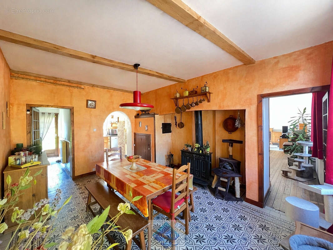 Maison à SAILLY-FLIBEAUCOURT