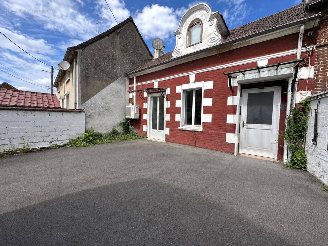 Maison à ETOUY