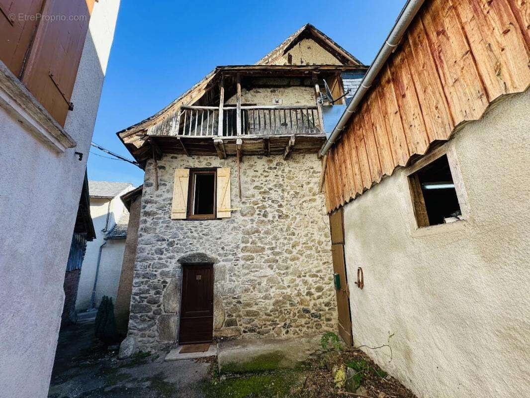 Maison à UCHENTEIN