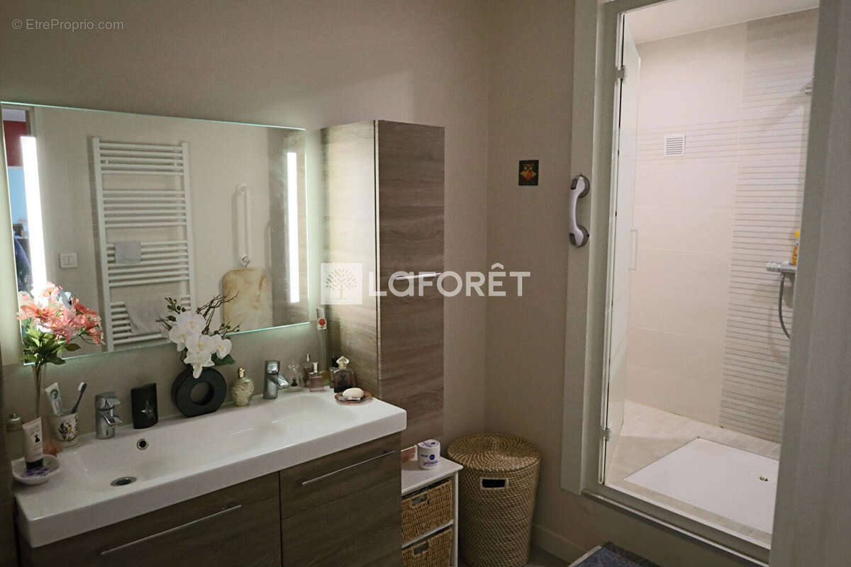 Appartement à OZOIR-LA-FERRIERE
