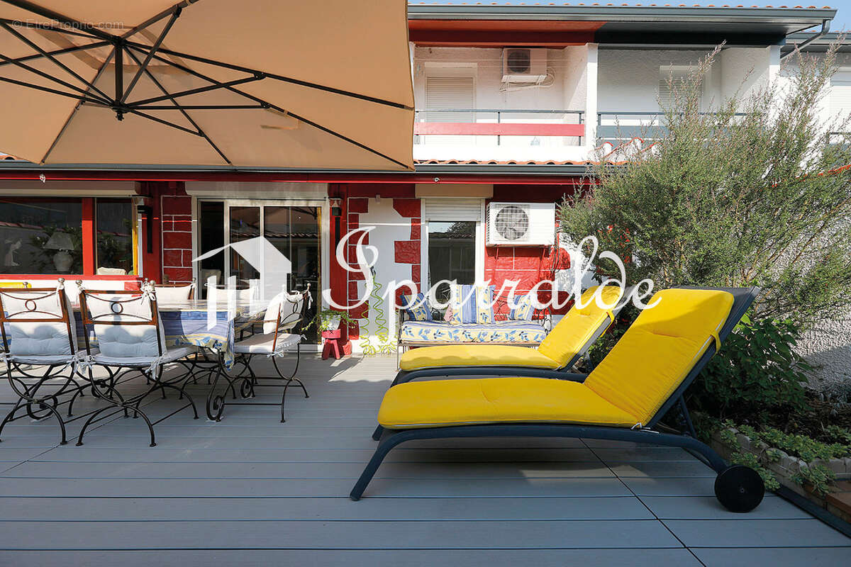 Grande maison familiale F5 lumineuse avec garage, double terrasse et beaux volumes - photo 8