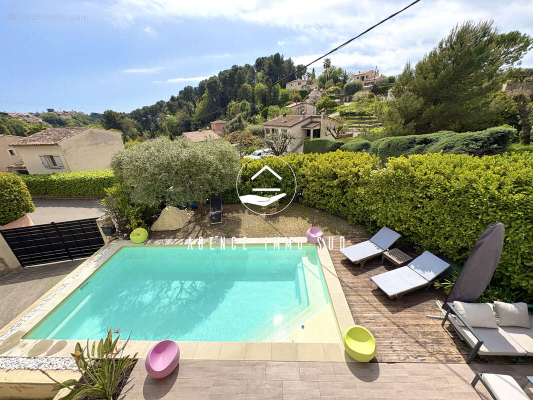 Maison à CAGNES-SUR-MER