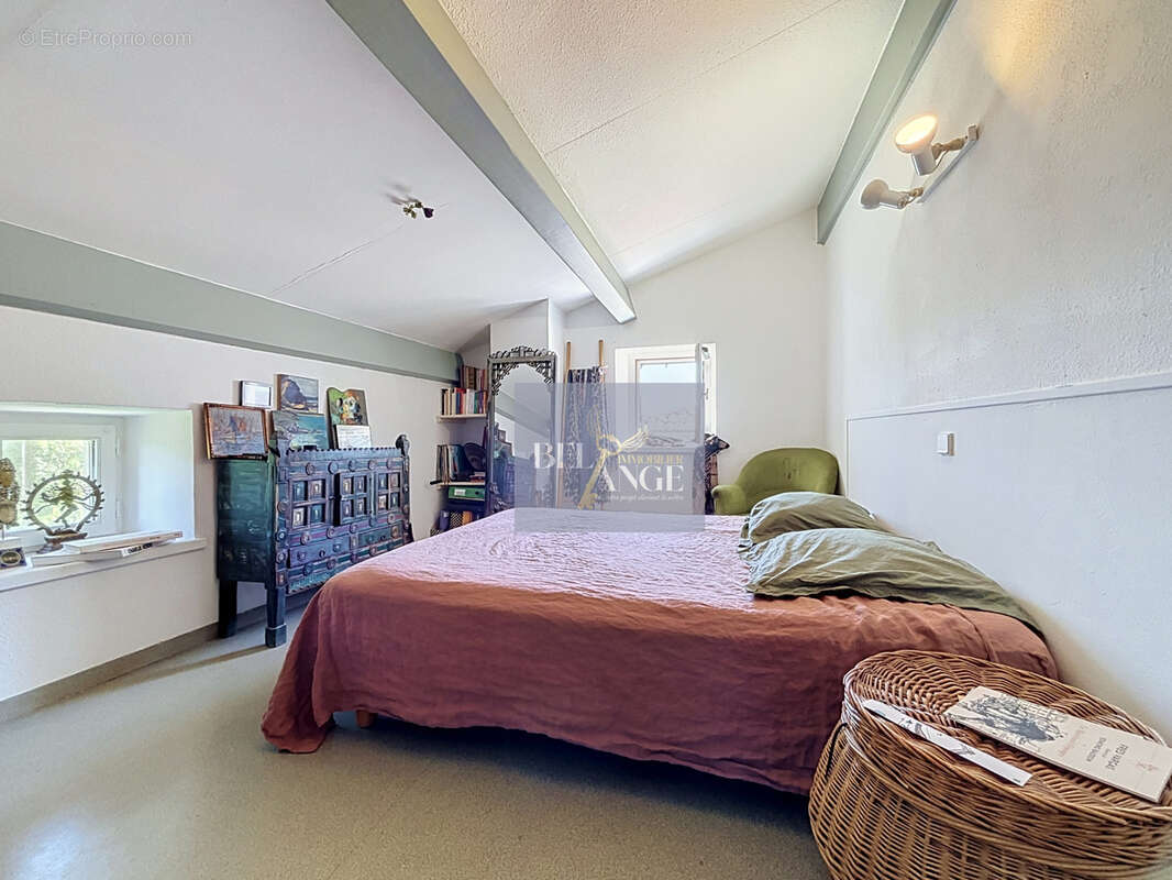 Le charme de la pierre allié à un revenu locatif ! - photo 32