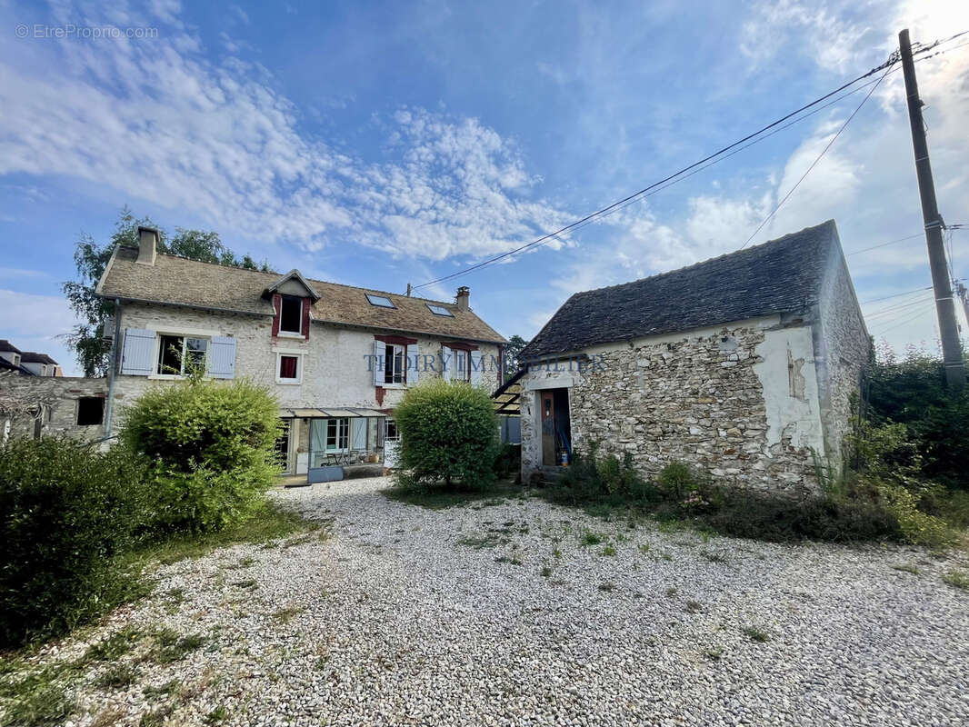 Maison ancienne de charme 6 pièces avec dépendance sur 505 m2. - photo 20