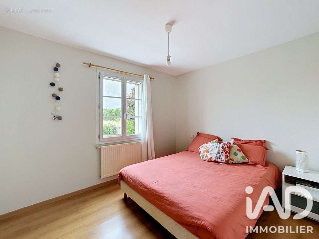 Maison 130 m² à Petosse  - photo 7
