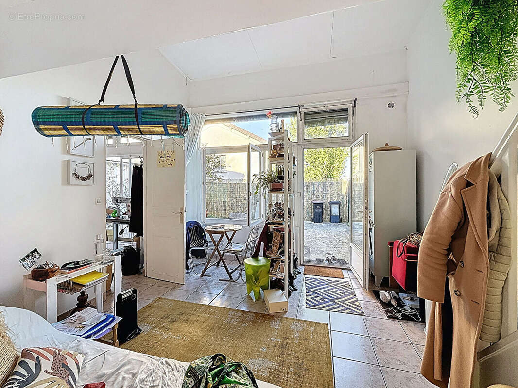 Montreuil limite fontenay, ensemble immobilier de quatre appartements sur parcelles de terrains independantes. opportunite inves - photo 15