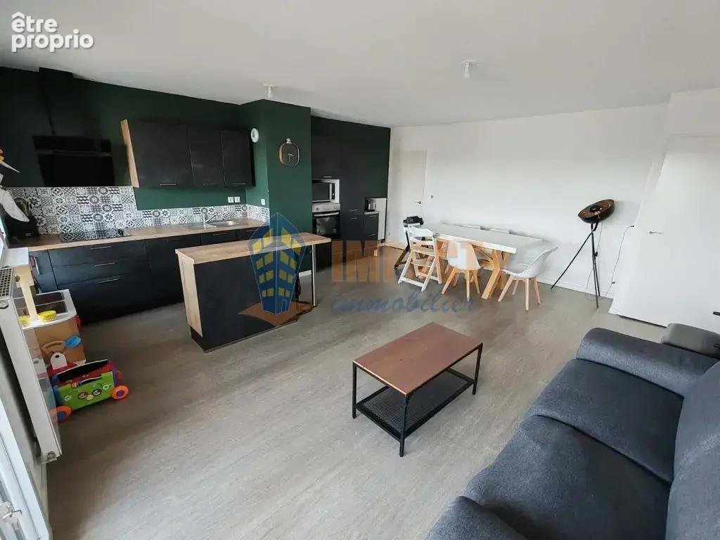 LILLE FAUBOURG D'ARRAS: Appartement de 2020, 3 chambres avec terrasse - photo 2