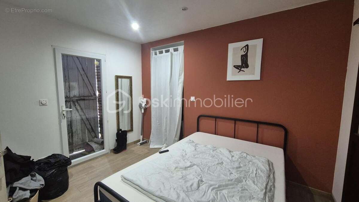 A vendre maison de maitre renovee deux faces de 183m² a baixas - centre ville - proche des commerces - terrasse - quatre chambre - photo 9