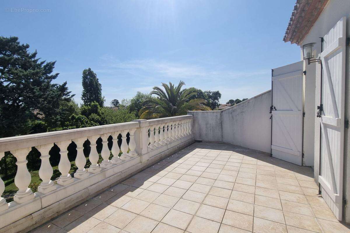 Gujan-mestras - villa 208m2 - 4/5 chambres - terrain 2231m2 - photo 14