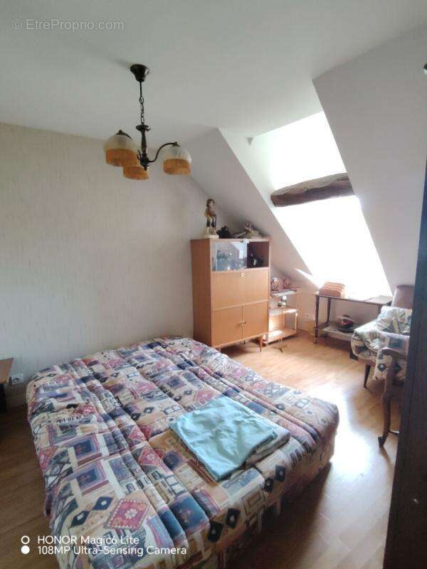 Maison à AZE