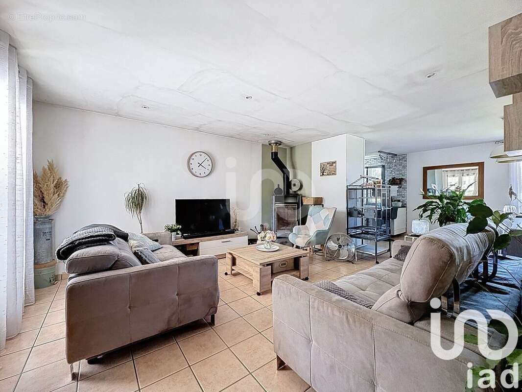 Photo 5 - Maison à CHEVANNES