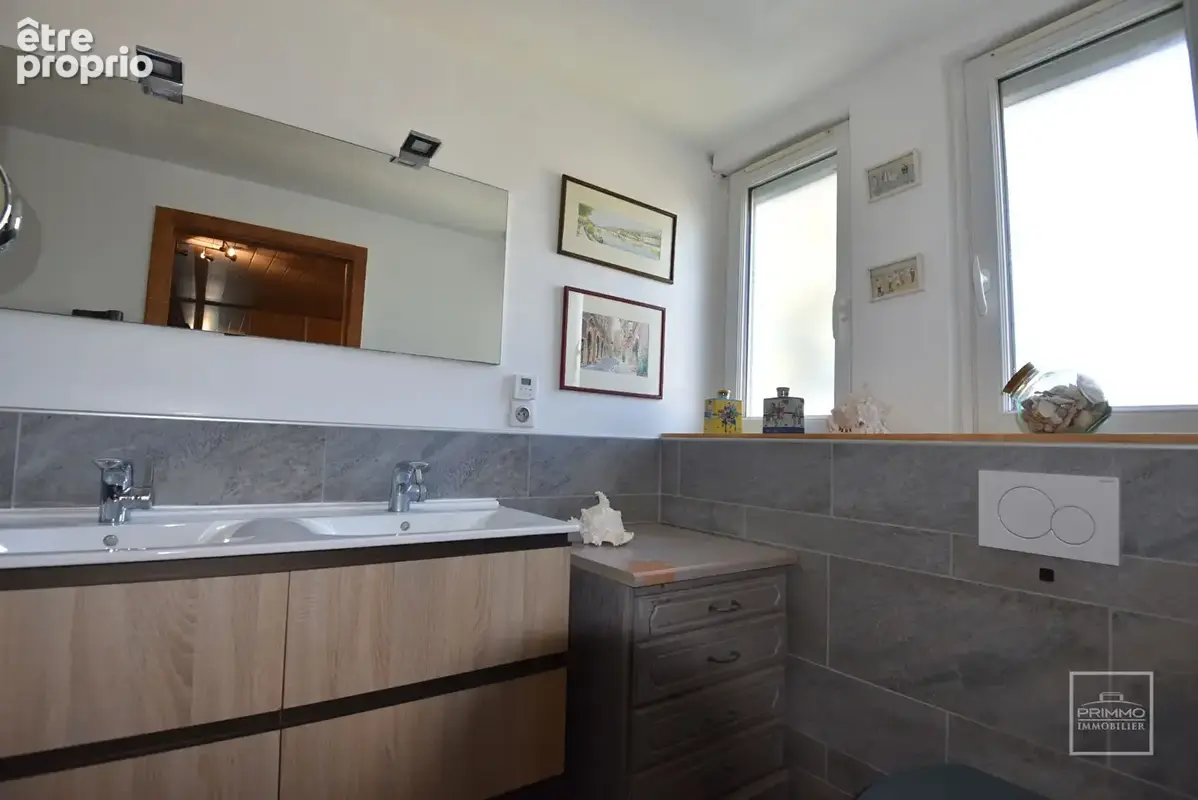 LYON 9ème, Maison de 157m² - photo 13