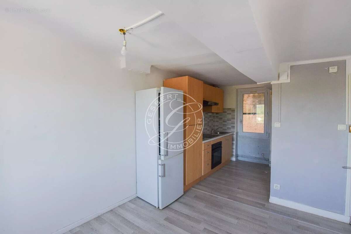 A vendre flayosc - appartement t2 - petite copropriété - photo 3