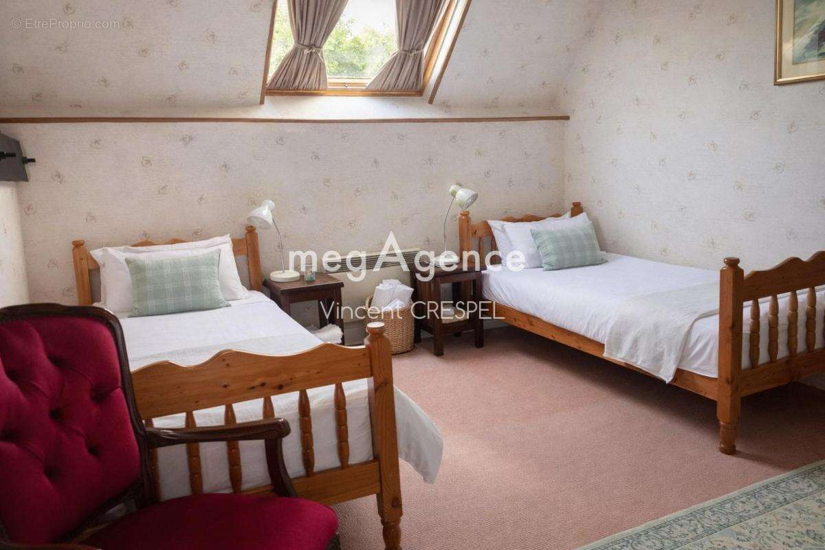 Propriété de caractère avec étang, gîte et terrain 2,7 ha - photo 10