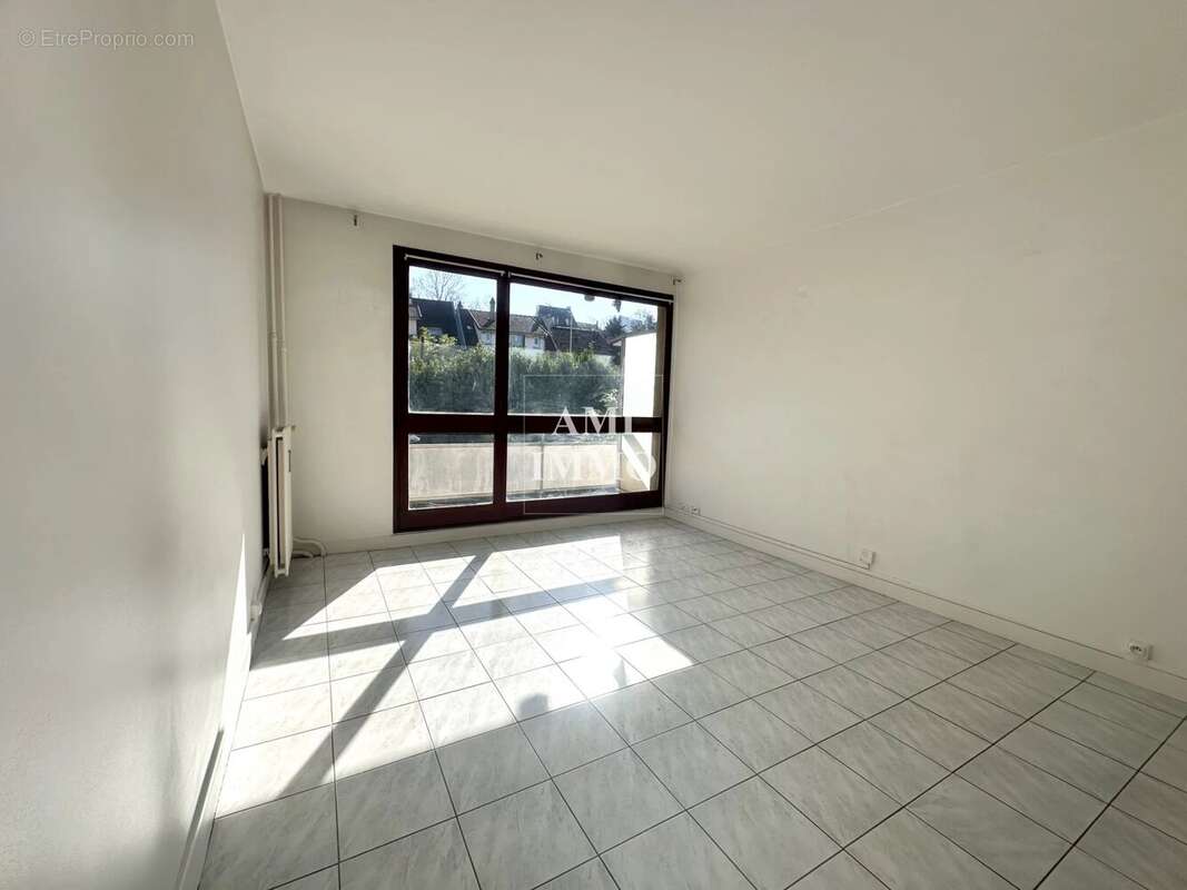 Appartement à CACHAN