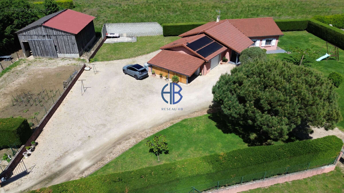 Maison à PAJAY