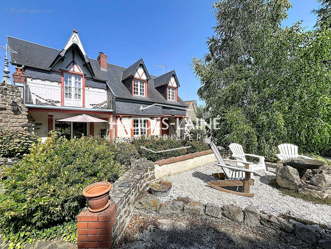Maison à COURTILS