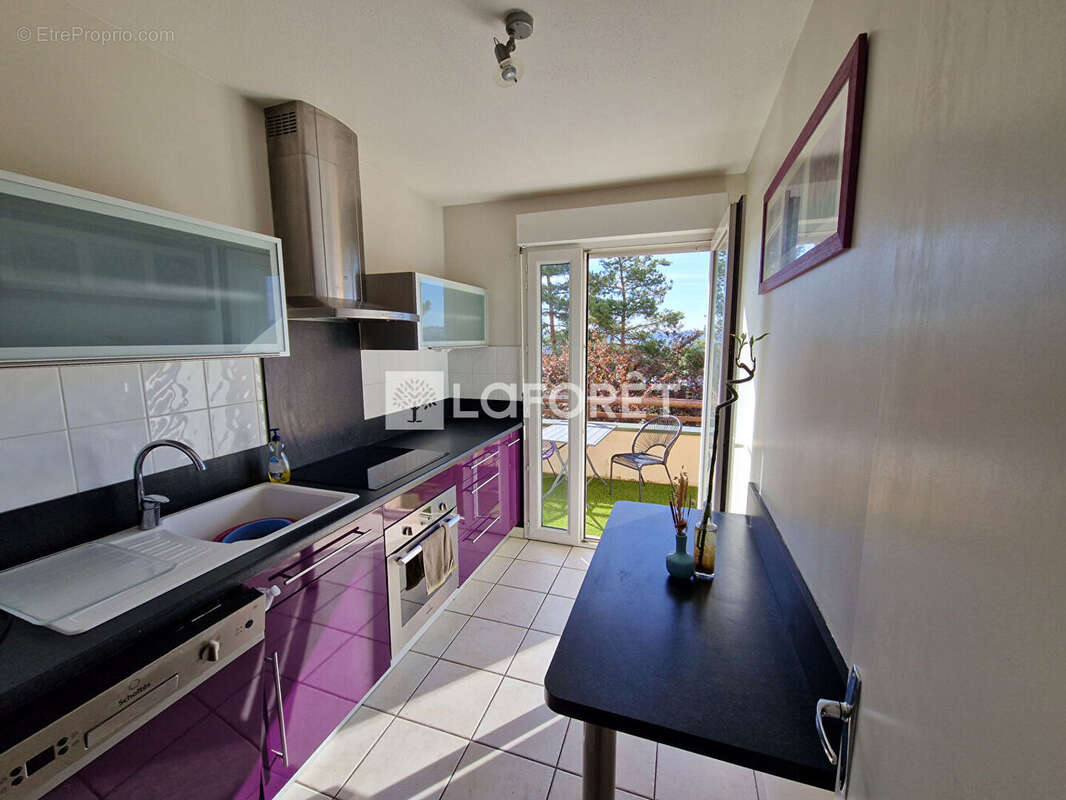 Appartement à ONET-LE-CHATEAU