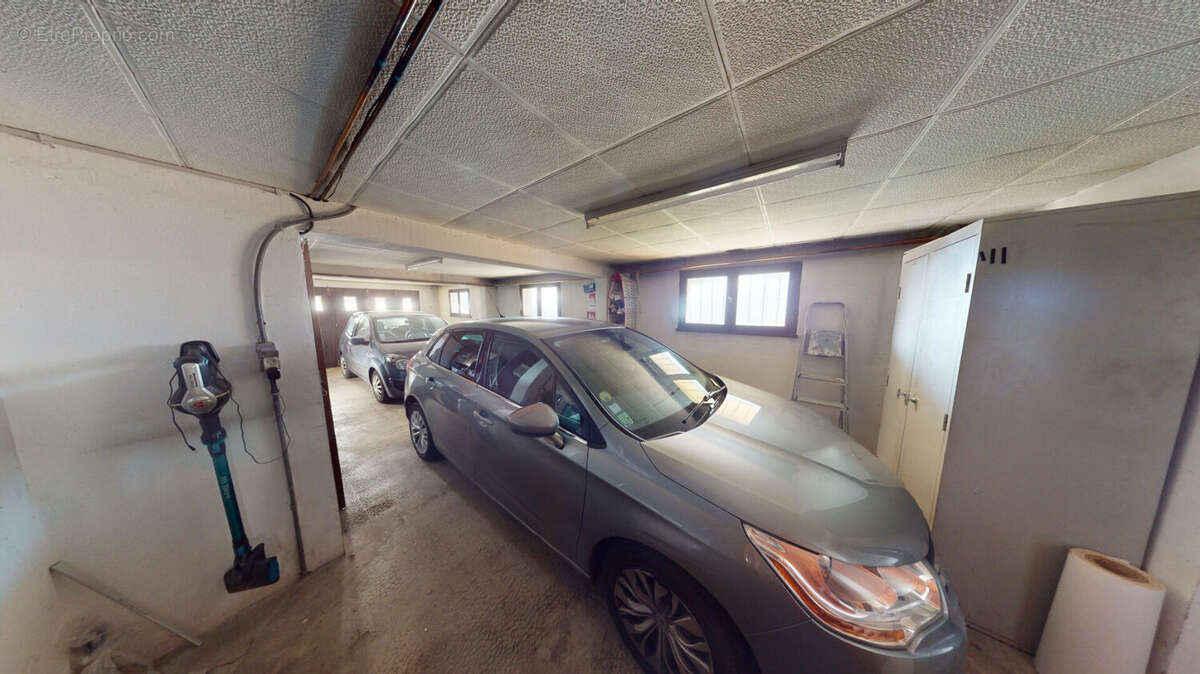 Maison à LA COMBE-DE-LANCEY