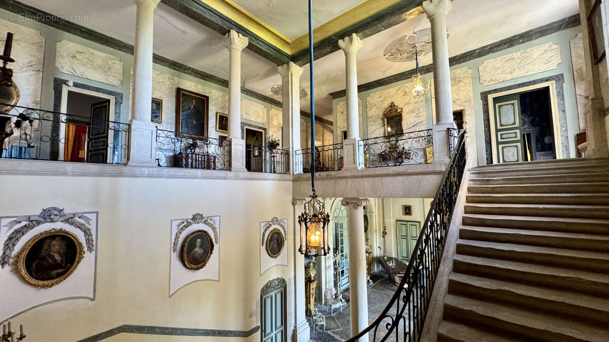 Maison à FORCALQUIER