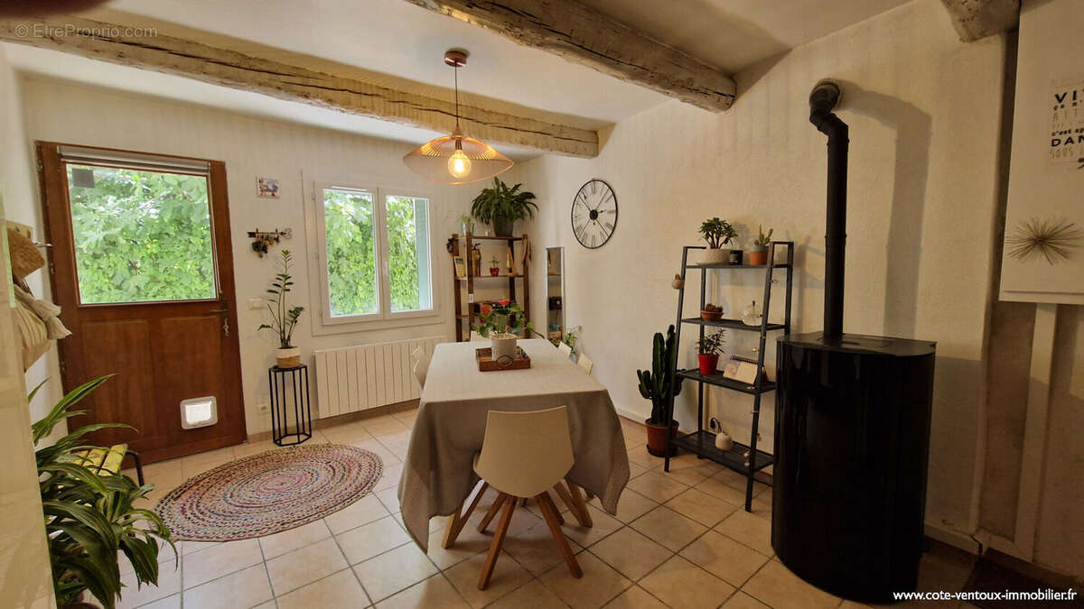 Maison à MAZAN