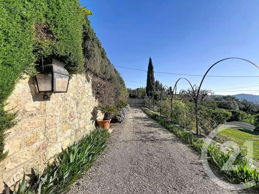 Maison 162 m² à Mougins  - photo 42