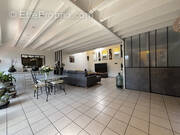 Appartement à LE PERRAY-EN-YVELINES