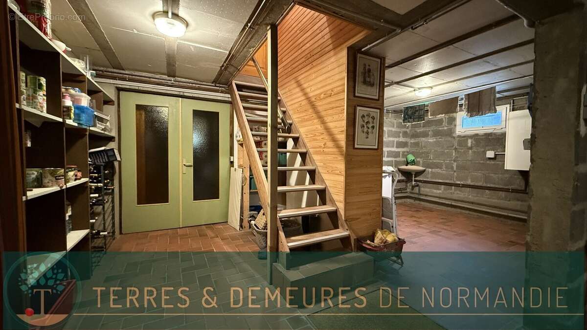 Maison à SAINT-NICOLAS-D'ALIERMONT