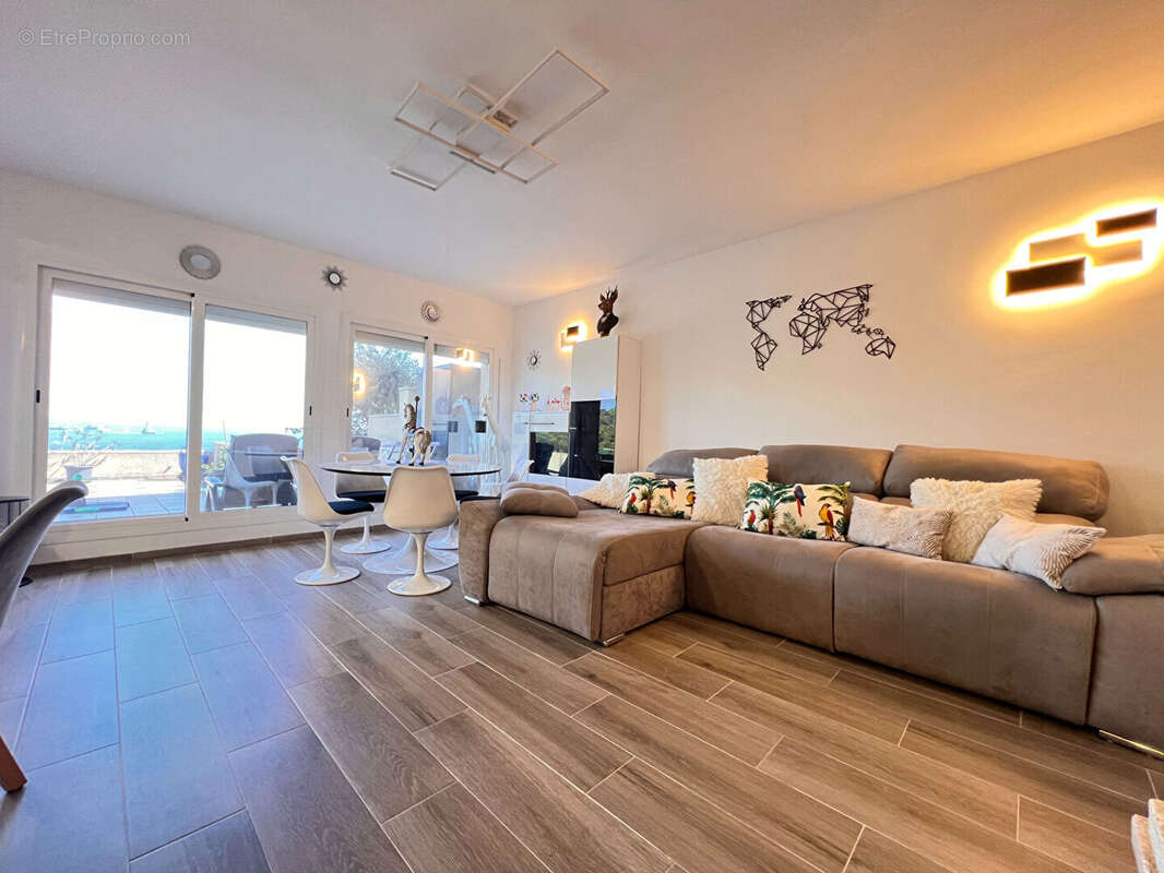 Appartement à BEAULIEU