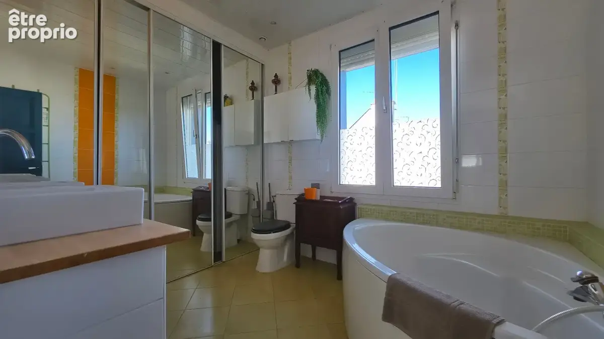 Maison Saint Nazaire 5 pièces, 4 chambres, agréable jardin clos - Quartier Dermurie - photo 12