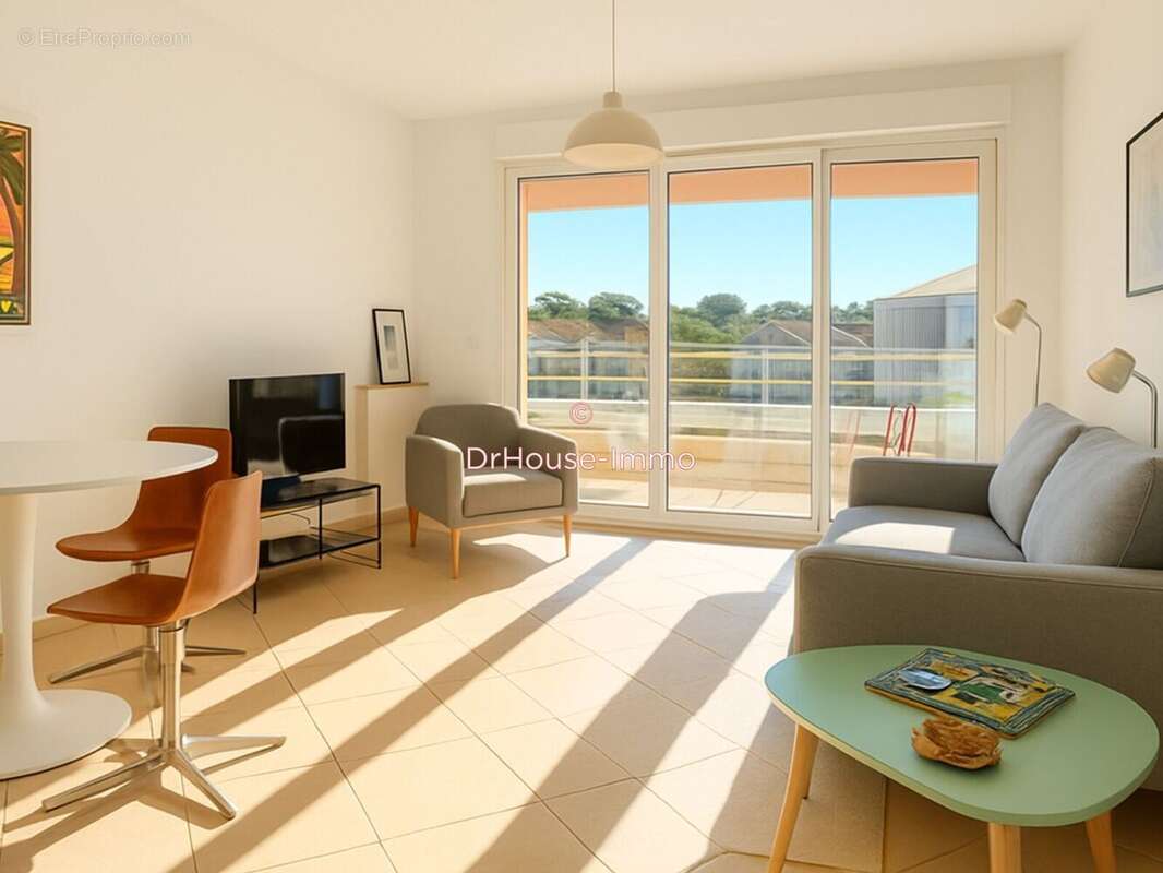 Appartement à CARQUEIRANNE