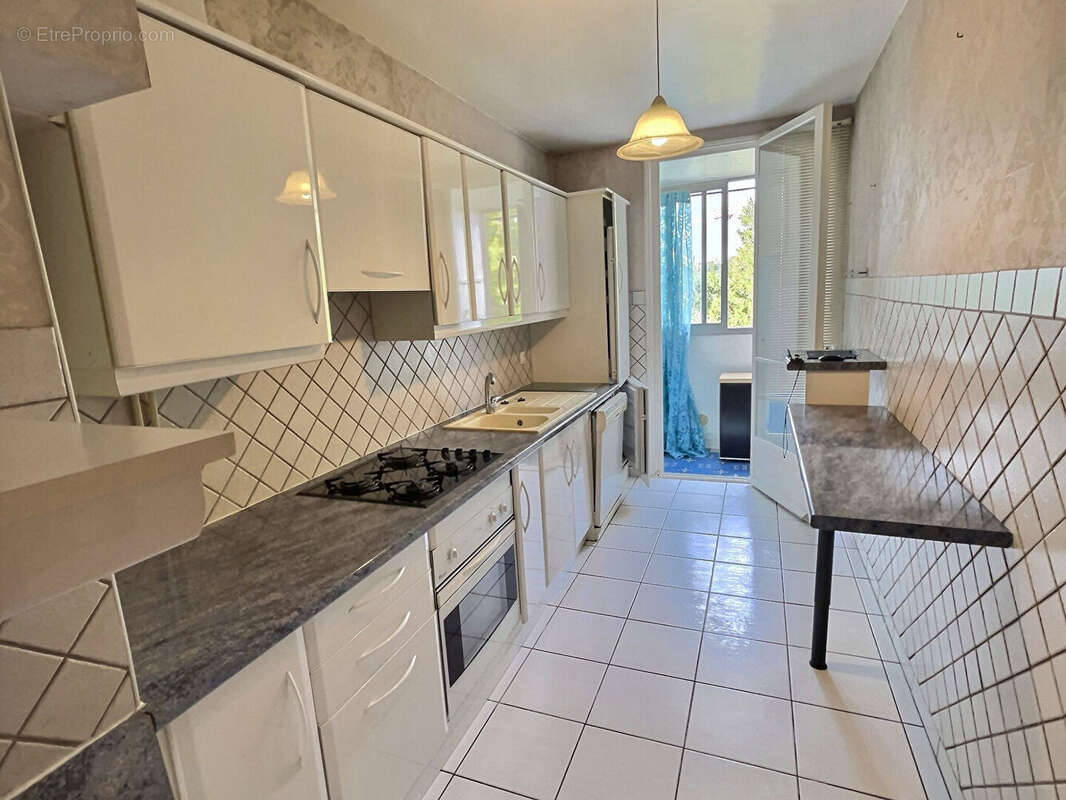 Appartement à MARSEILLE-12E