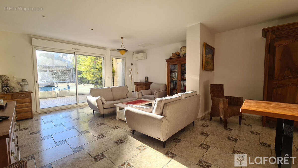 Frontignan, appartement T5, avec jardin et piscine - photo 3