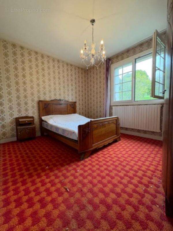 Maison à BEAUJEU-SAINT-VALLIER-PIERREJUX-ET-QUITTEUR