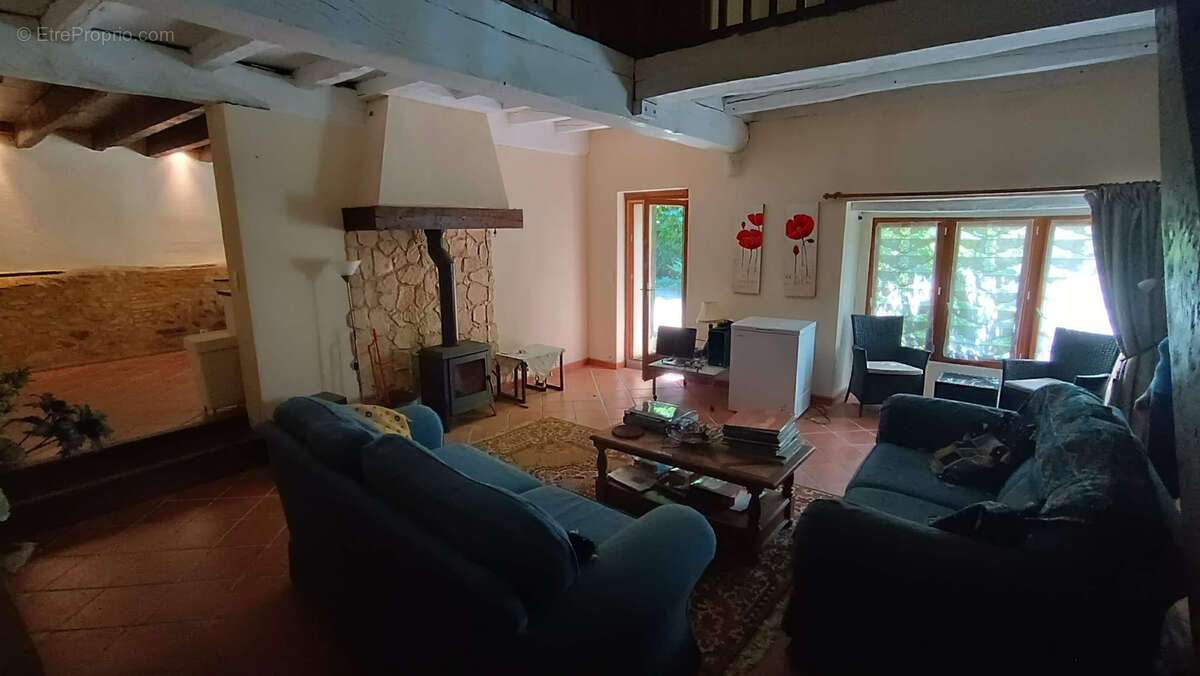Ensemble immobilier avec ancien moulin - photo 12
